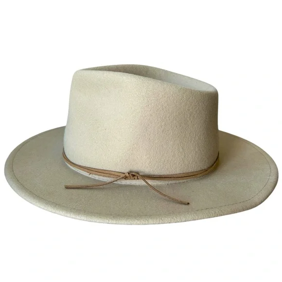 Wyeth NWOT 100% wool beige hat with leather detail - Picture 1 of 6